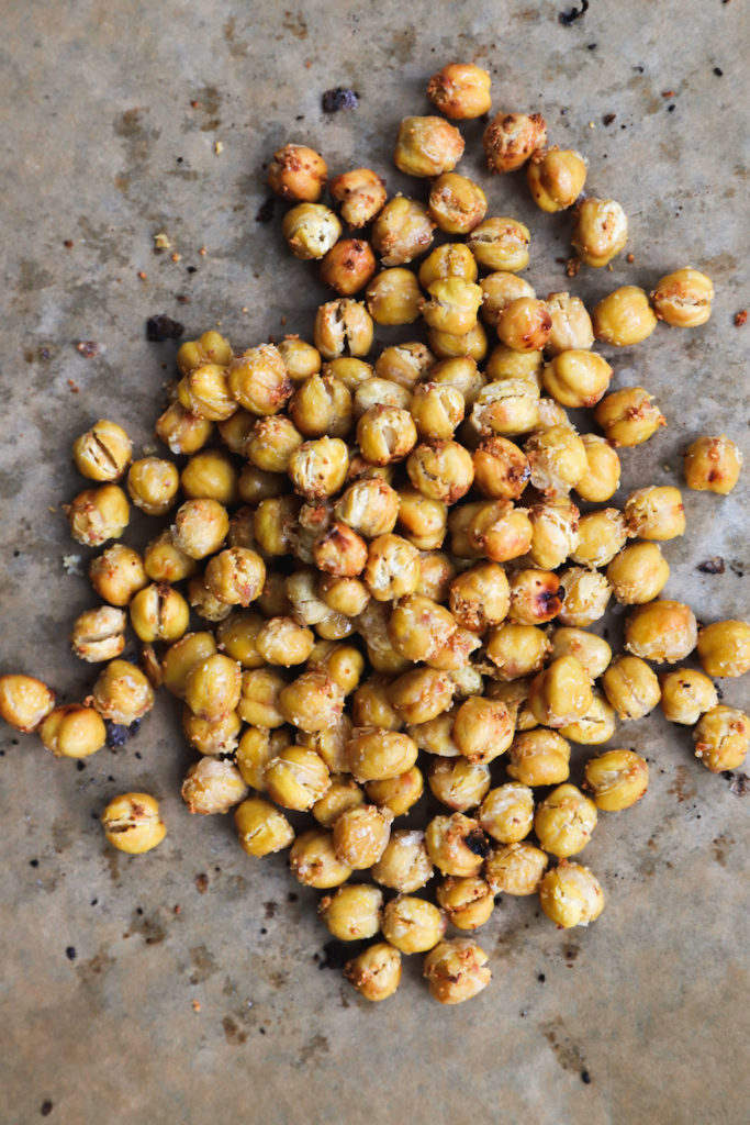 Garlic Roasted Chickpeas - Spoonful Of Kindness