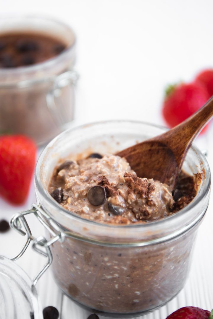 Chocolate Overnight Oats - Spoonful of Kindness