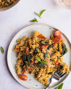 Easy Pasta with Cherry Tomato Sauce - Spoonful of Kindness