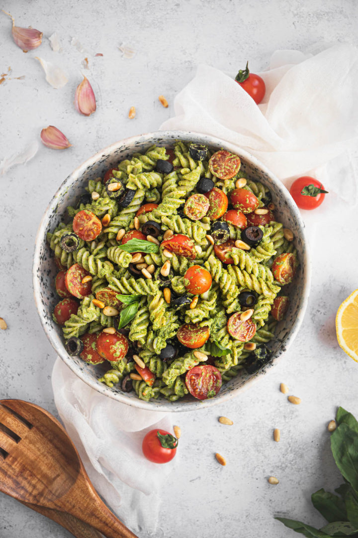 Vegan Pesto Pasta Salad - Spoonful of Kindness