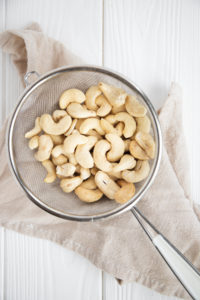 How to Soak Cashews