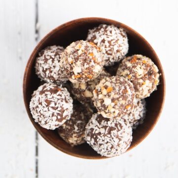 Chocolate Coconut Energy Balls